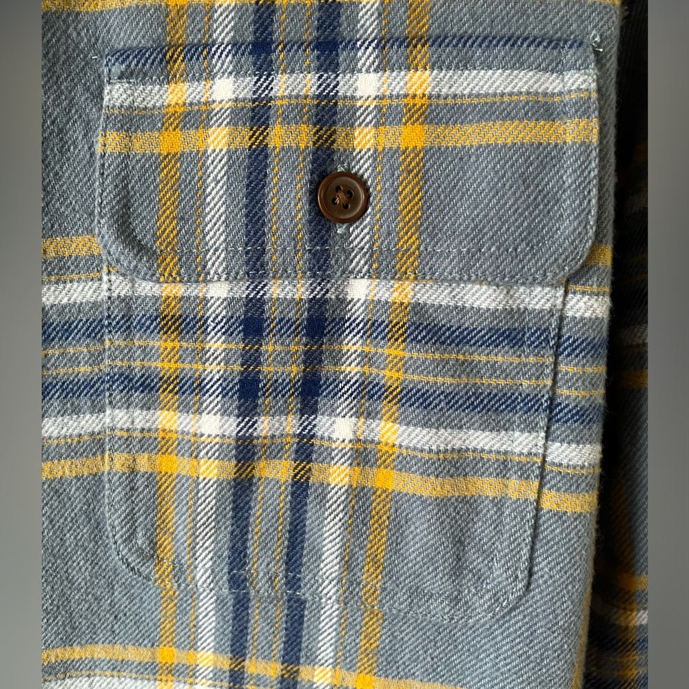 Old Navy Men’s XXL Blue Plaid Heavy Flannel Shacket Cotton EUC Light Jacket Soft - Picture 3 of 7